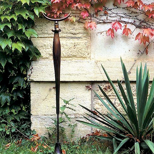 Paul Wunderlich - Große Mondsichelstele